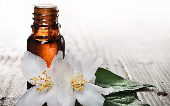 How Aromatherapy Helps Improve Asthma